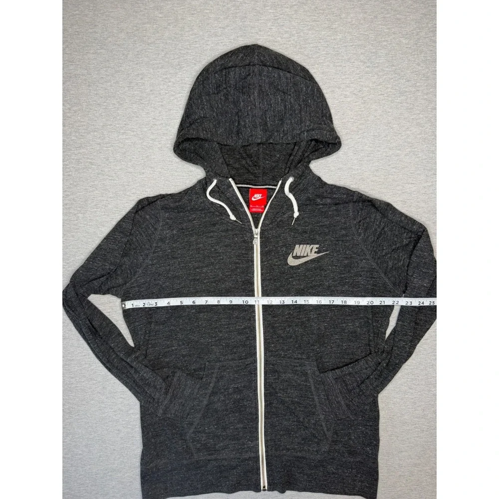Nike sportswear gym